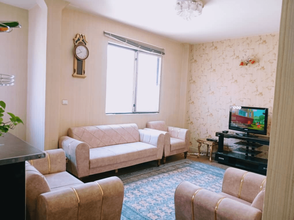 منزل مبله در بلوار دانش صدرا - دو خواب سالن