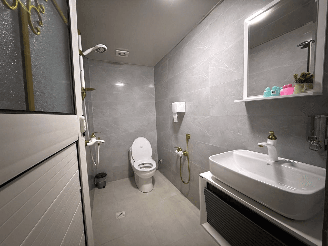 اجاره بومگردی در رمکان قشم - زیتون اتاق زیتون