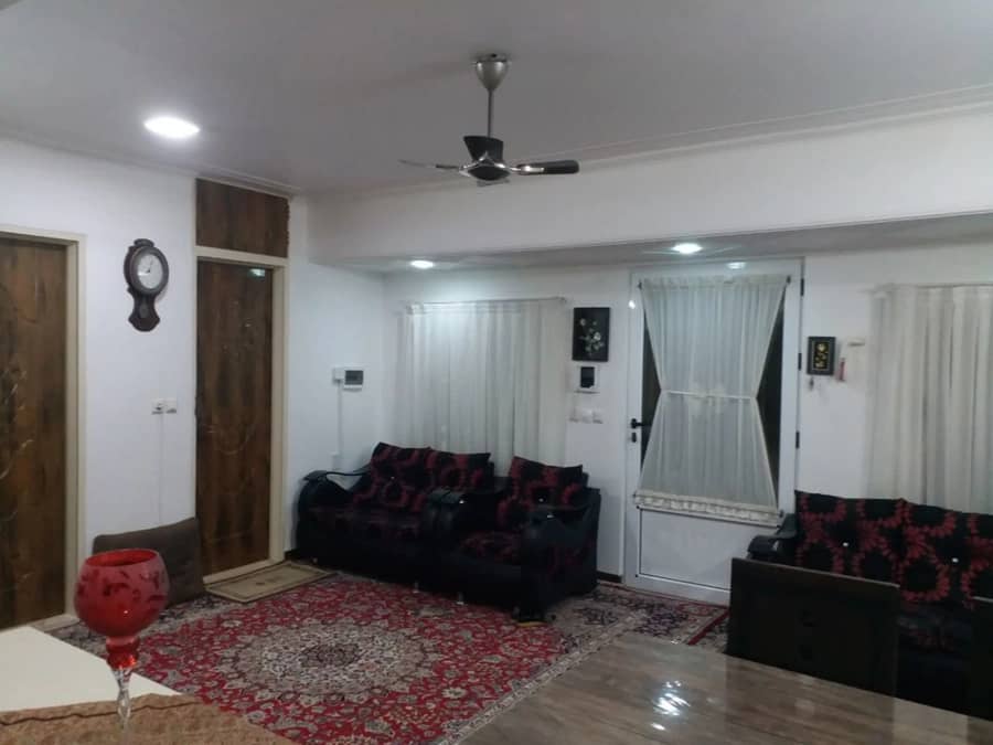 خانه ویلایی در بلوار جمهوری یزد  سالن 