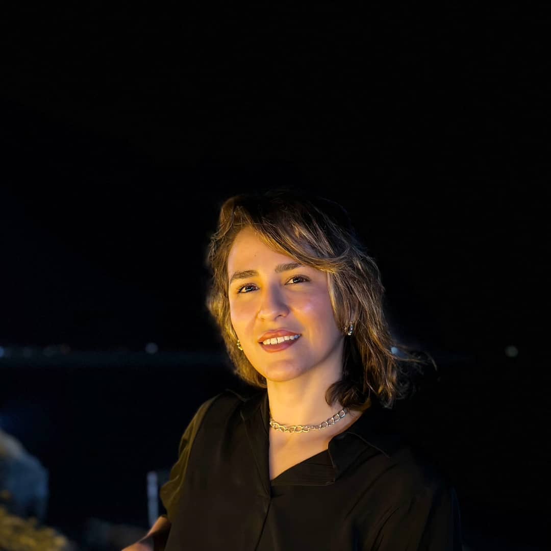 hostIntroImage-زهرا زاهدی