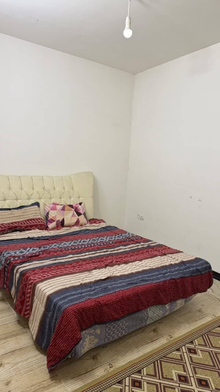 منزل مبله تکخواب در پشت باغ فین کاشان - 1 سالن 
