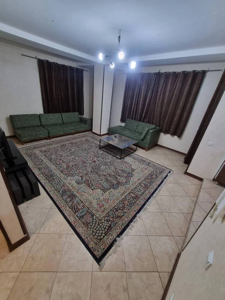 اجاره آپارتمان در میدان کوثر - طبقه دوم سالن
