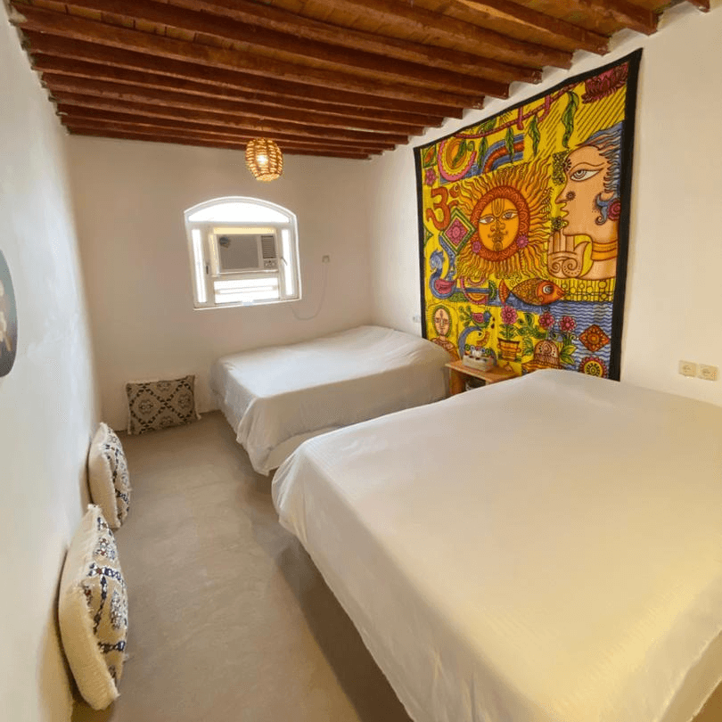 اجاره اقامتگاه بومگردی با استخر روباز در طبل قشم - طلوع