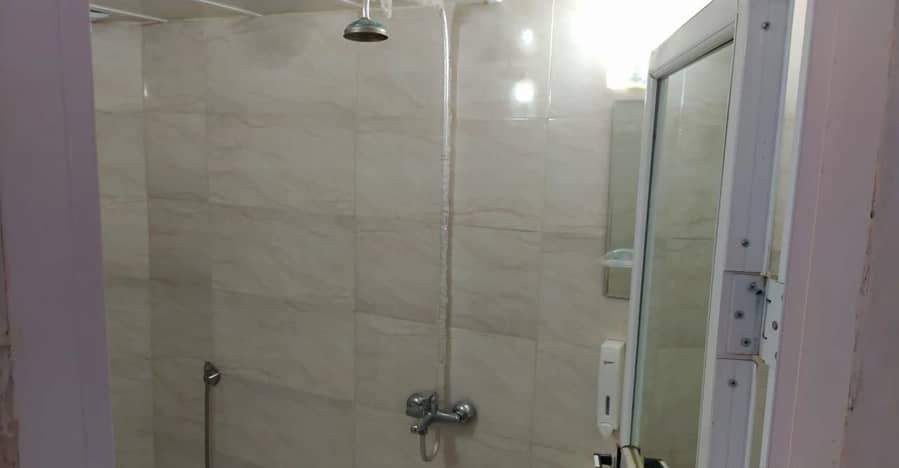 سوئیت بومگردی در روستا مزینان داورزن - 1  حیاط 