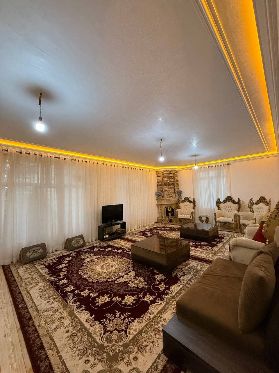 اجاره ویلا استخردار در سپیدان