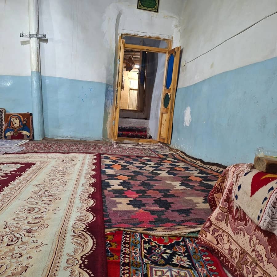 اجاره خانه روستایی سنتی در تکاب آذربایجان غربی   اتاق 1