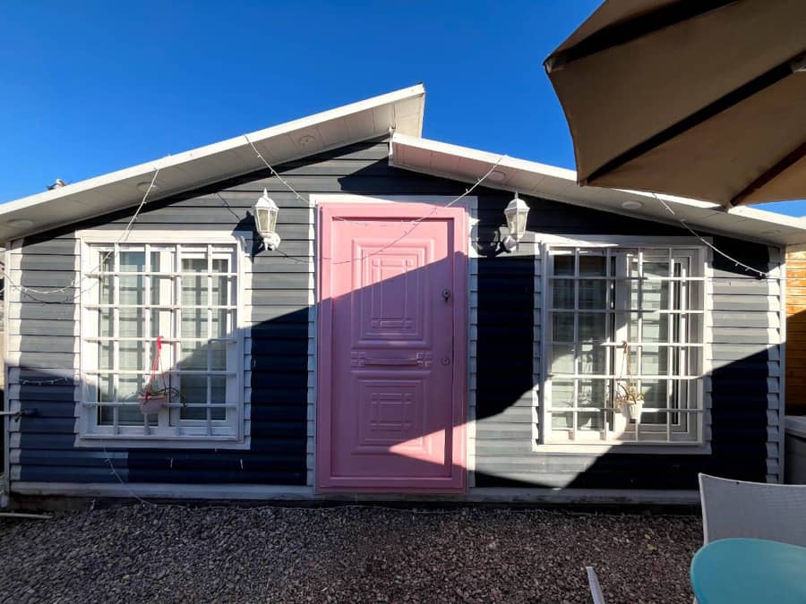 کانکس ساحلی در هرمز - صورتی واحد صورتی 