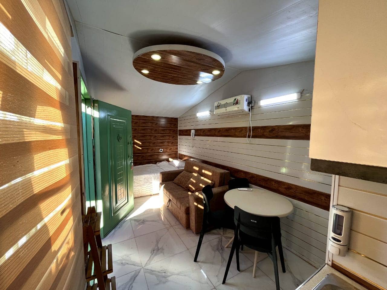 اجاره کانکس ساحلی در هرمز - سبز حیاط 