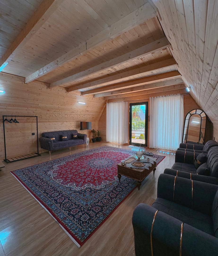 اجاره کلبه سوئیسی با ویوو دریاچه در گاوانکلا لفور نما کلبه