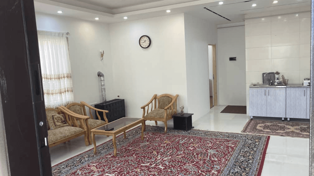 منزل ویلایی تکخوابه ملک خان در روستای الازمن  سالن