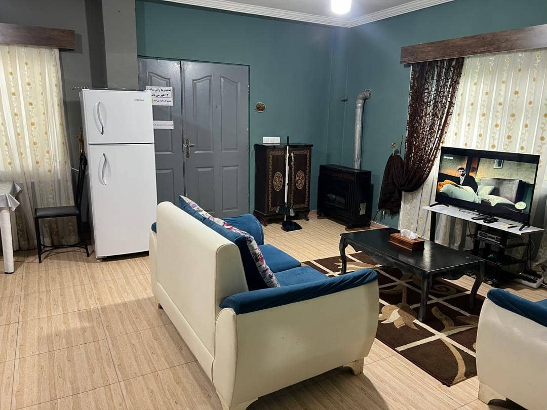 ویلا با استخر سرپوشیده آب گرم در اکبرآباد چالوس  ورودی 