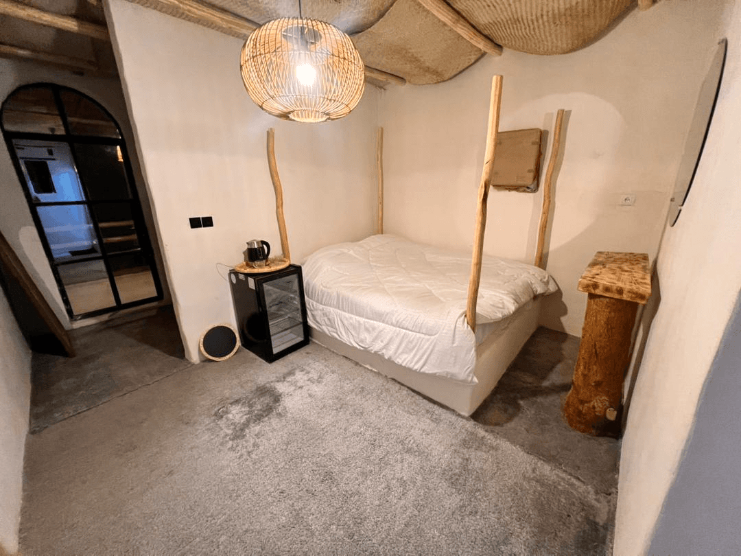 اجاره اقامتگاه ساحلی در سلخ قشم - اتاق 3 تراس