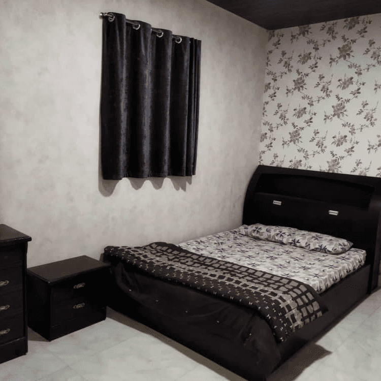 ویلا با استخر سرپوشیده دو خوابه در قلات شیراز