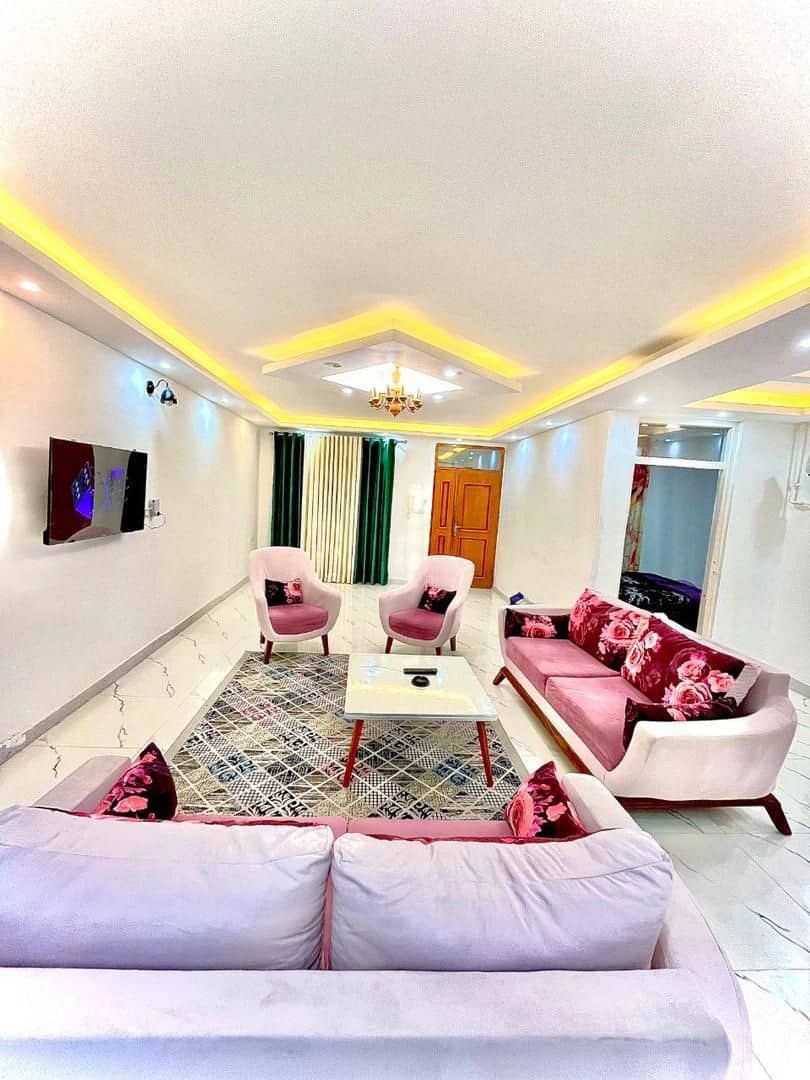 منزل ویلایی در بلوار شهدا گمنام رشت  سالن 