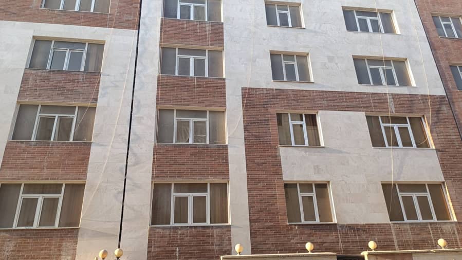 آپارتمان نزدیک ساحل در قشم نما ساختمان 