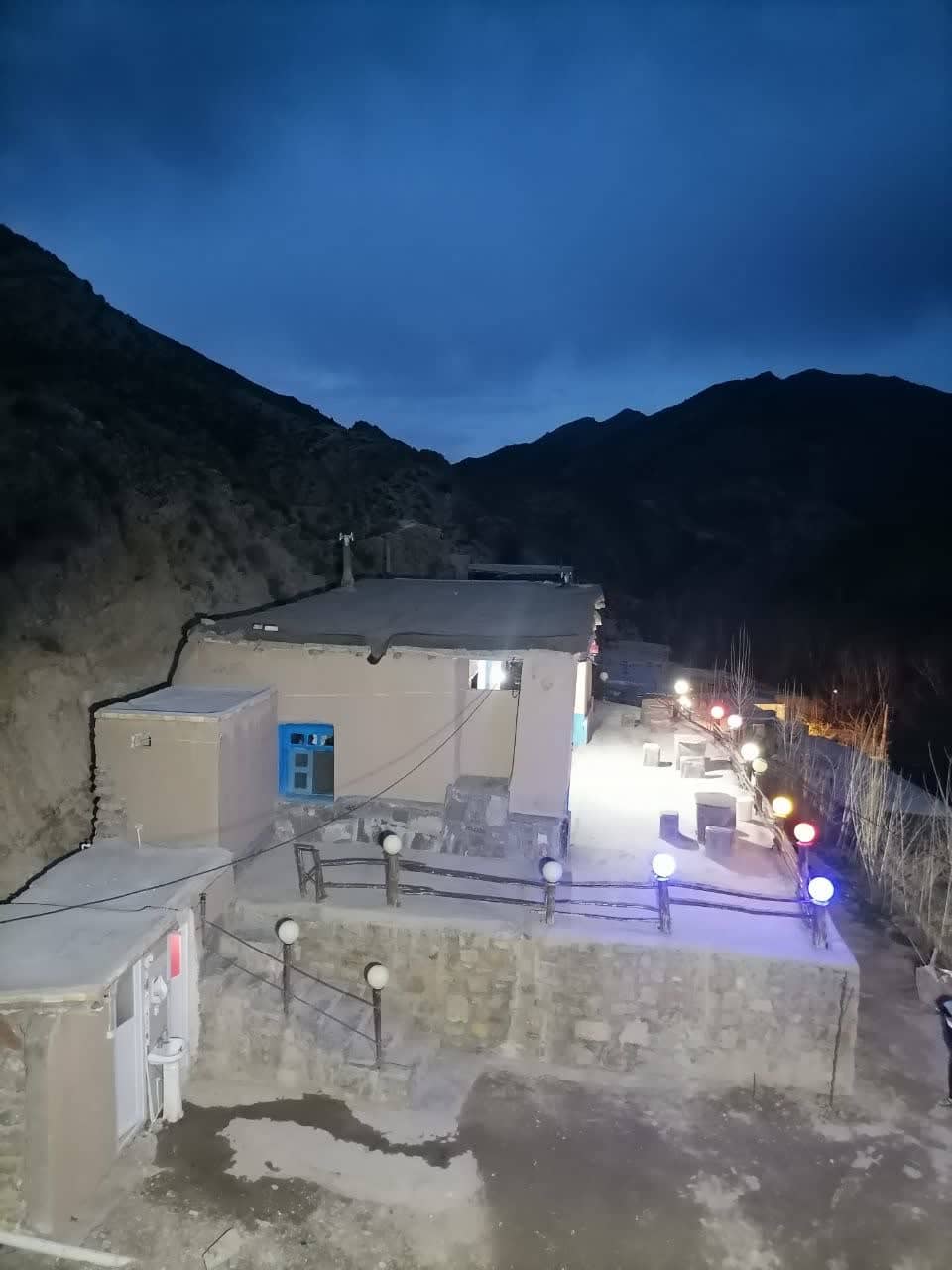 اجاره بومگردی در روستا چهارراه لایین در کلات - 20 متر نما اقامتگاه 