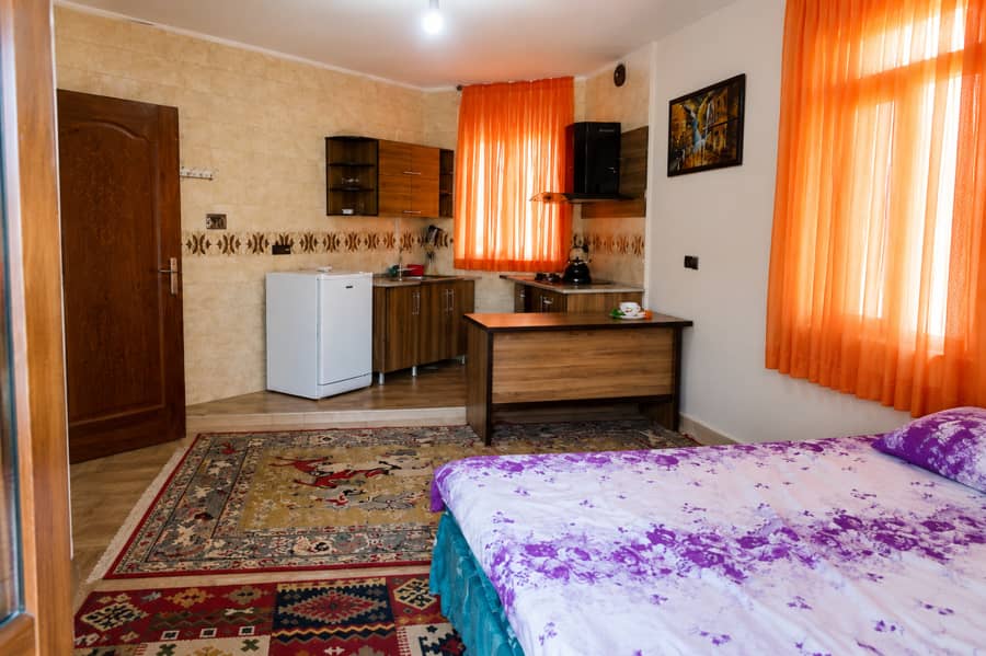 سوئیت بومگردی 45 متری در روستای کمهر سپیدان