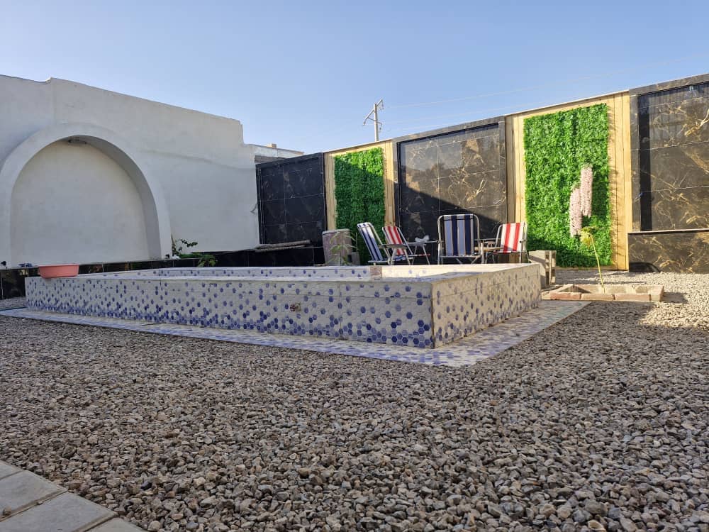 کپرسنتی ساحلی در جزیره هرمز نما 