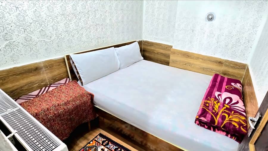 اقامتگاه بومگردی در ماسوله  - تک خواب طبقه اول نمای ساختمان