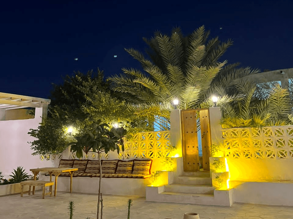 اقامتگاه بومگردی در روستا دیرستان قشم - 3 اتاق دو تخت 