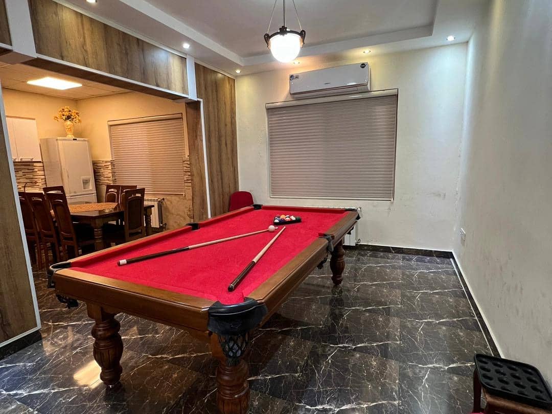 ویلا با استخر سرپوشیده آبگرم در بندرانزلی  نما ویلا 