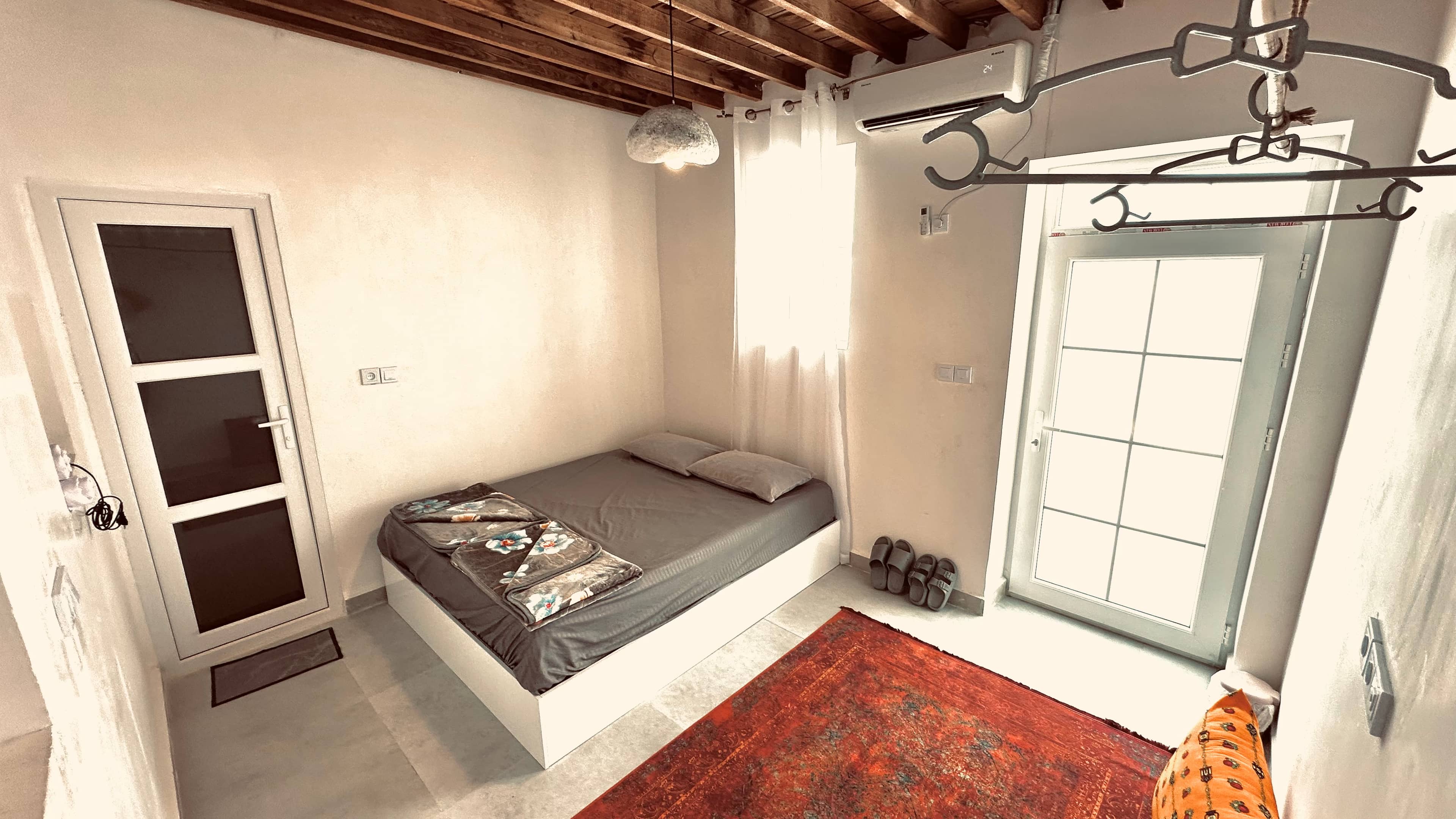 اجاره اتاق دوتخته نزدیک ساحل در سهیلی قشم - ماه 2 نمای بیرون اتاق ها