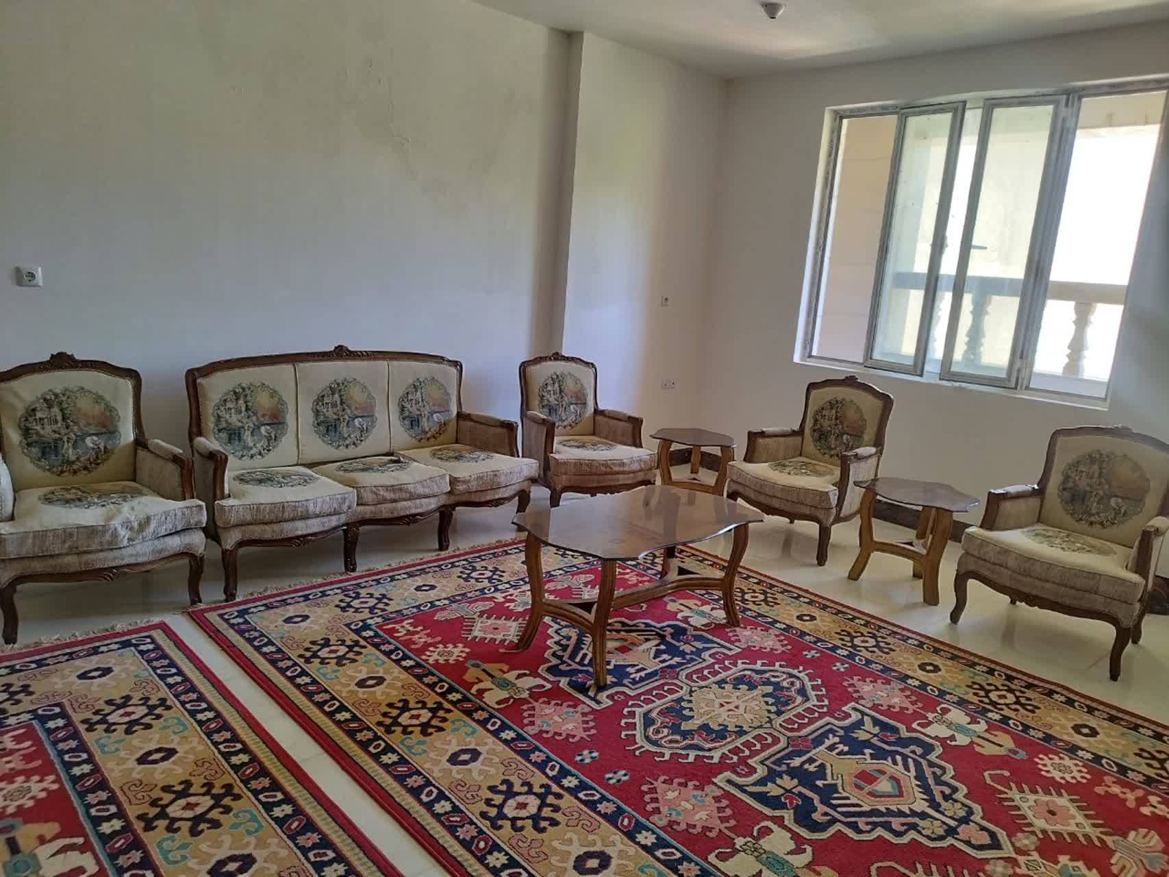 منزل ویلایی در شهید بهشتی چلگرد  نما ساختمان 