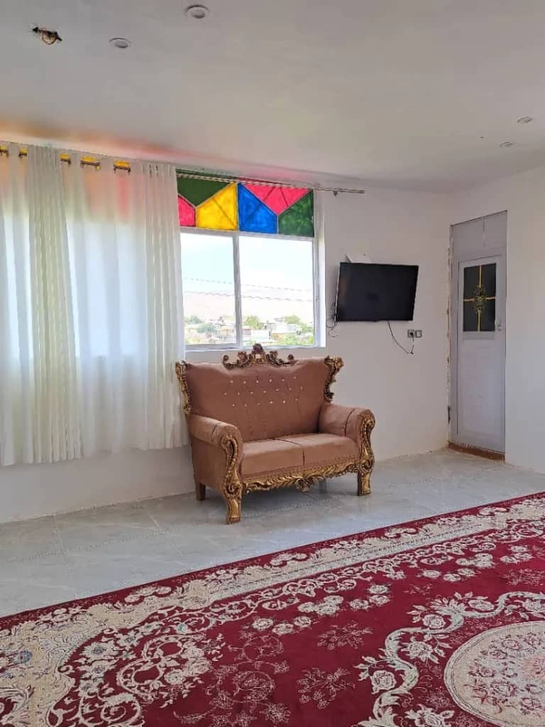 کلبه با استخر سرپوشیده آبگرم سانسی در خوشمکان - طبقه دوم تراس و چشم انداز 