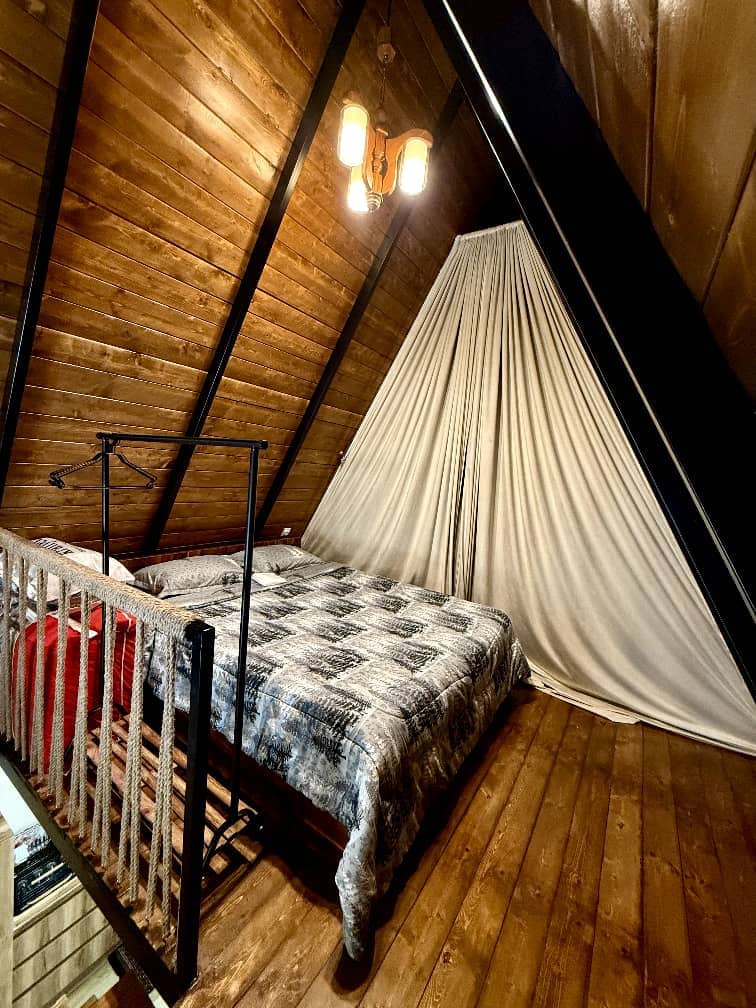 کلبه سوئیسی جنگلی در روستای سورخانی رامسر - آبان  نما 