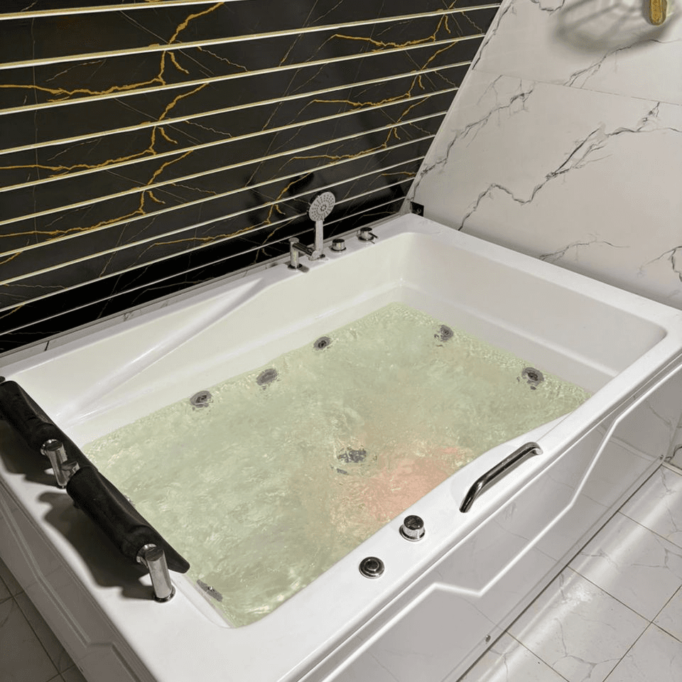 اجاره کلبه سوئیسی جکوزی دار در لاکان رشت - دوخواب نما کلبه 