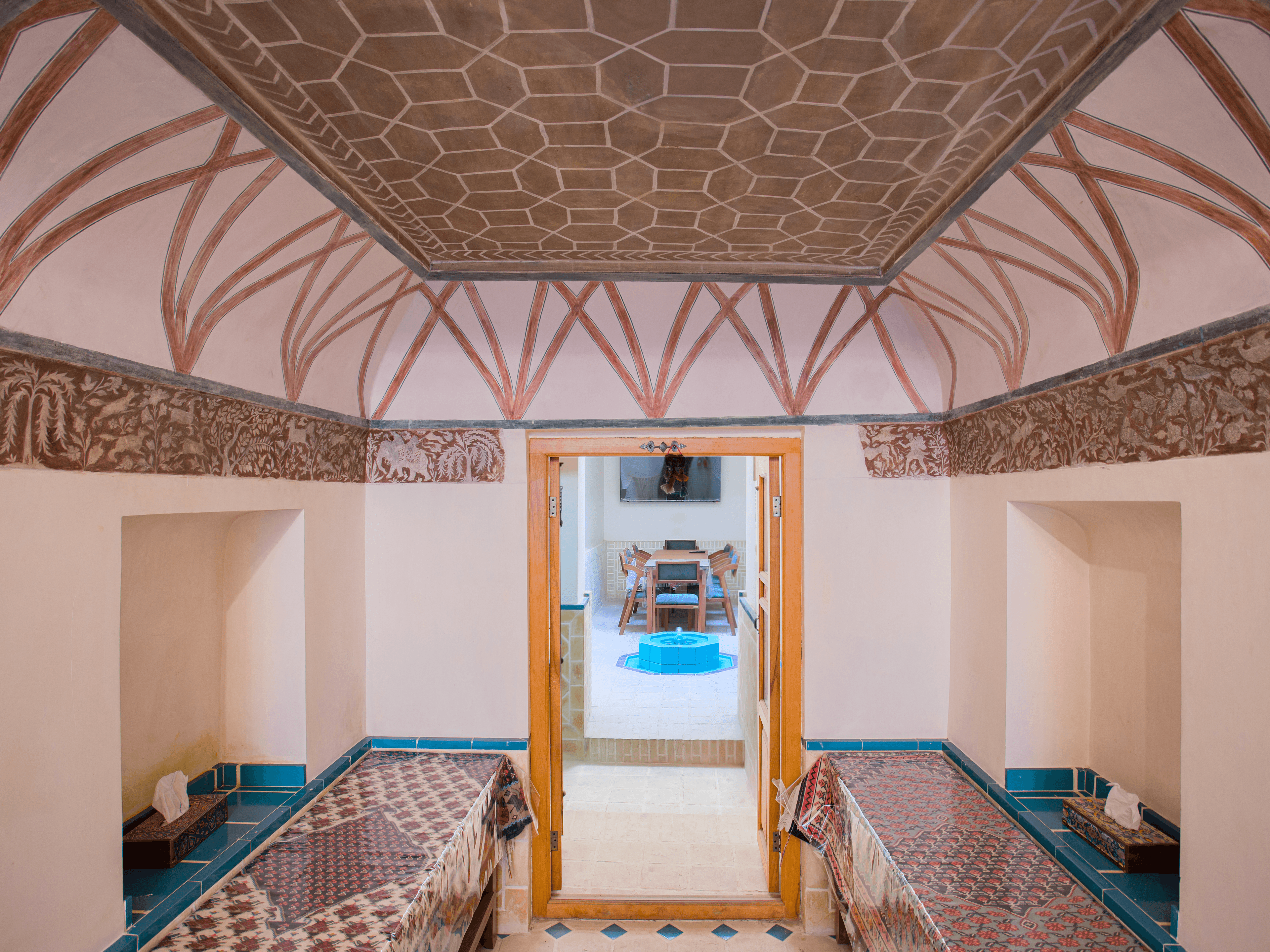 بوتیک هتل سنتی در کاشان - گلبام محوطه