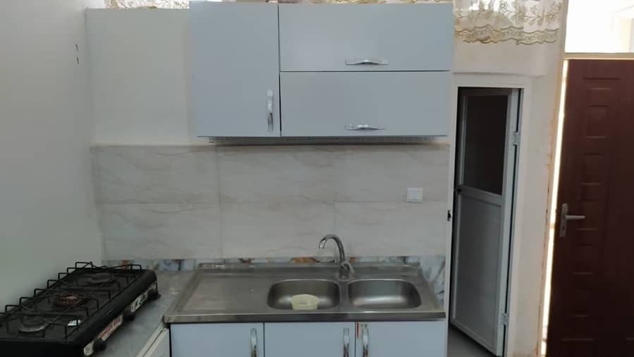 سوئیت بومگردی در روستا مزینان داورزن - 1  حیاط 