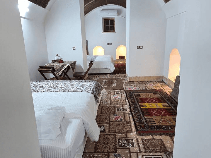  اجاره اتاق چهار تخت در عقدا یزد - ناز بانو اتاق چهار تخت ناز بانو