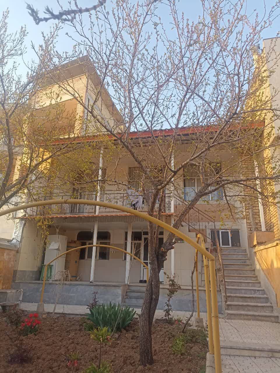 سوئیت ویلایی در فریدون شهر  نما ساختمان 