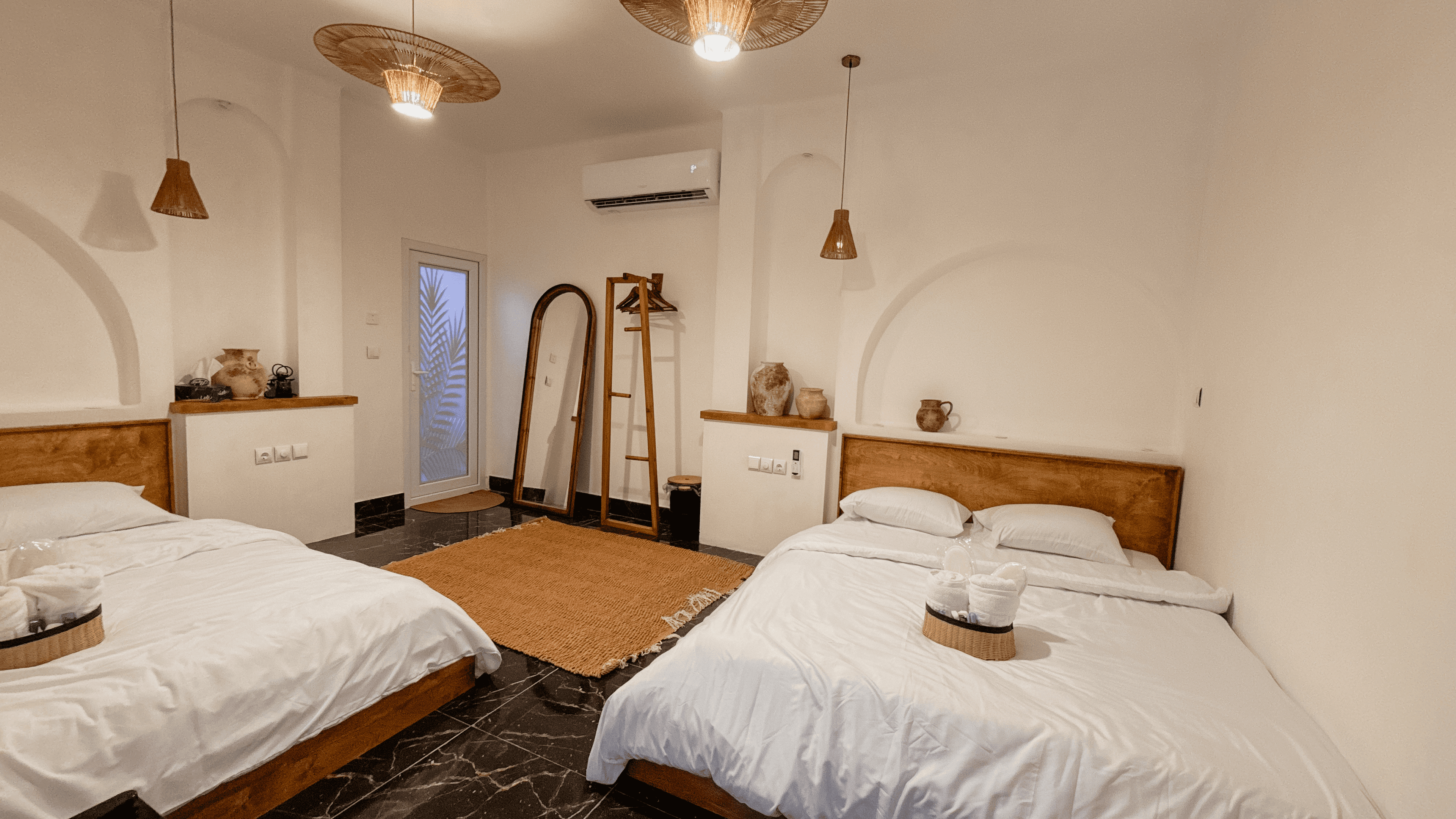 اقامتگاه بومگردی در سهیلی قشم - چهار تخته 105 محوطه