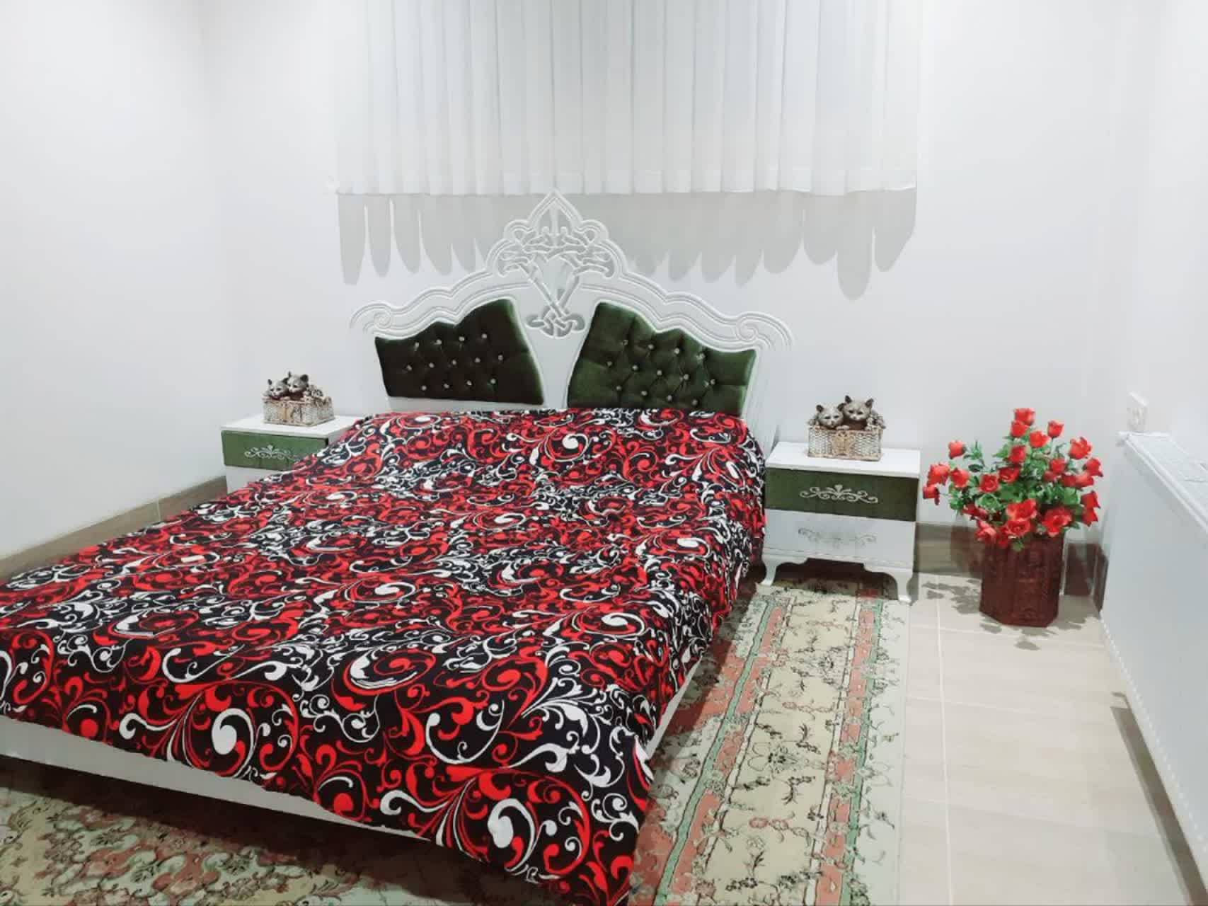 اجاره آپارتمان در بلوار پاسداران یزد - طبقه اول  سالن 