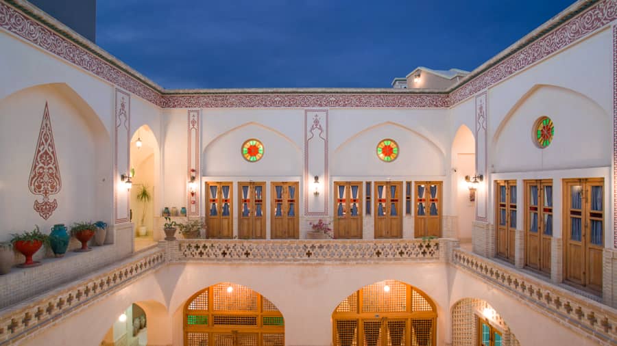 بوتیک هتل سنتی در کاشان - گلزار نما 