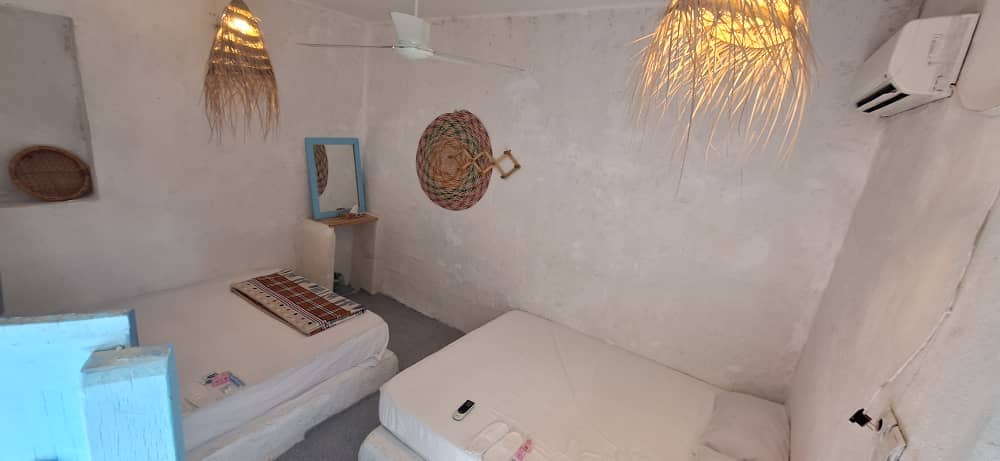 اجاره اقامتگاه بومگردی در طبل قشم - چهار تخته محوطه اقامتگاه 