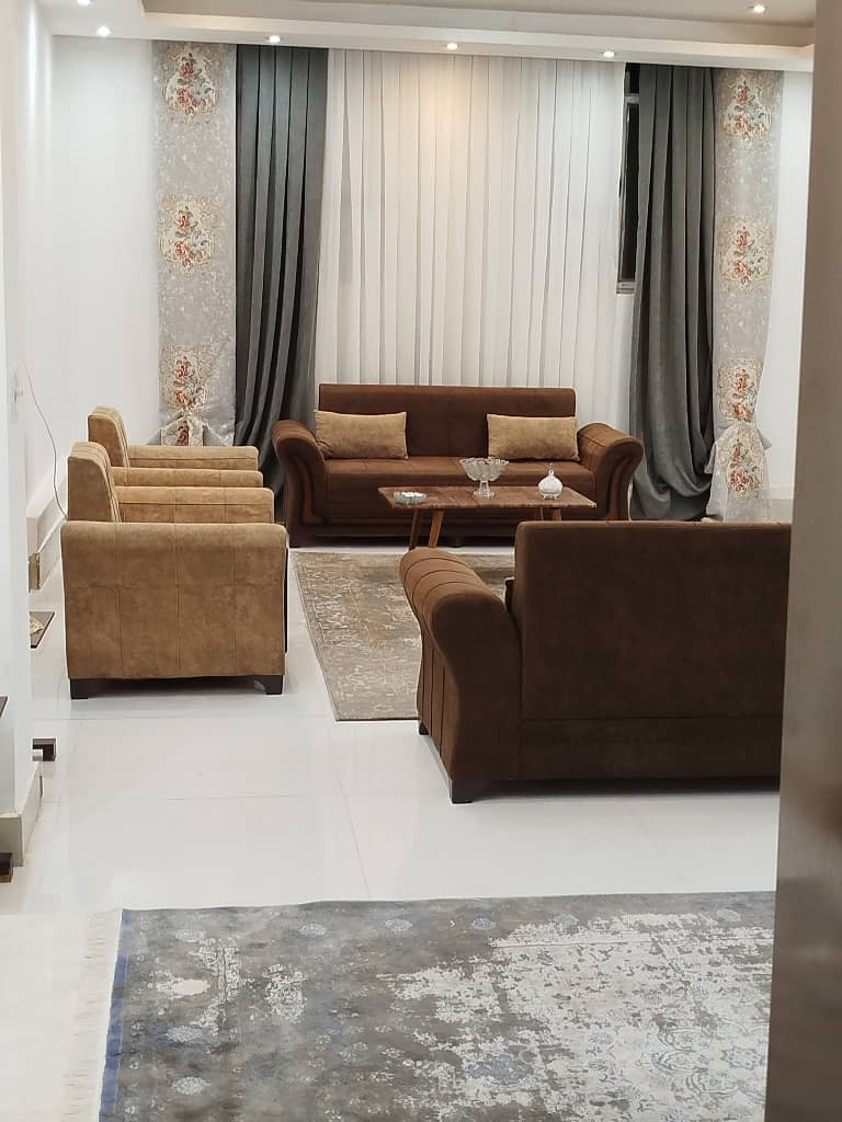 آپارتمان تکخواب در زاهدان  سالن و آشپزخانه 