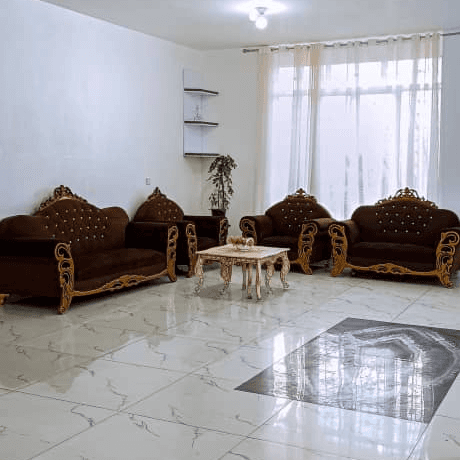 ویلا با استخر روباز آبسرد در شاپورجان شیراز حیاط