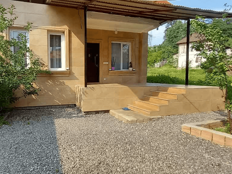 اجاره ویلا جنگلی در روستا نفت چال شیرگاه نما و محوطه