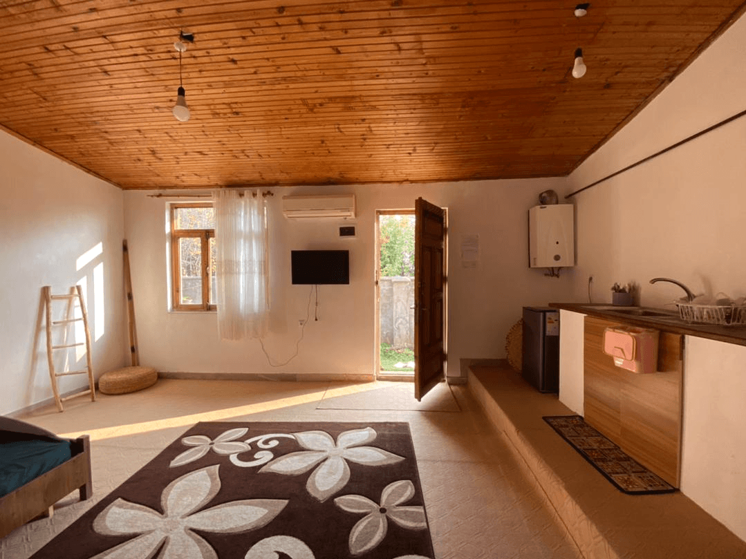 اقامتگاه بومگردی در روستا پشتاسرا سیاهکل - پایین محله سوئیت پایین محله