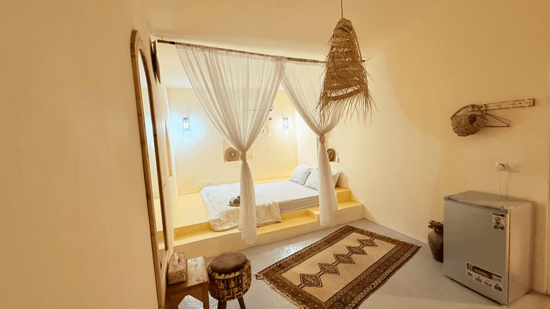 اقامتگاه بومگردی با استخر روباز آبسرد در سلخ قشم - دو تخته اتاق