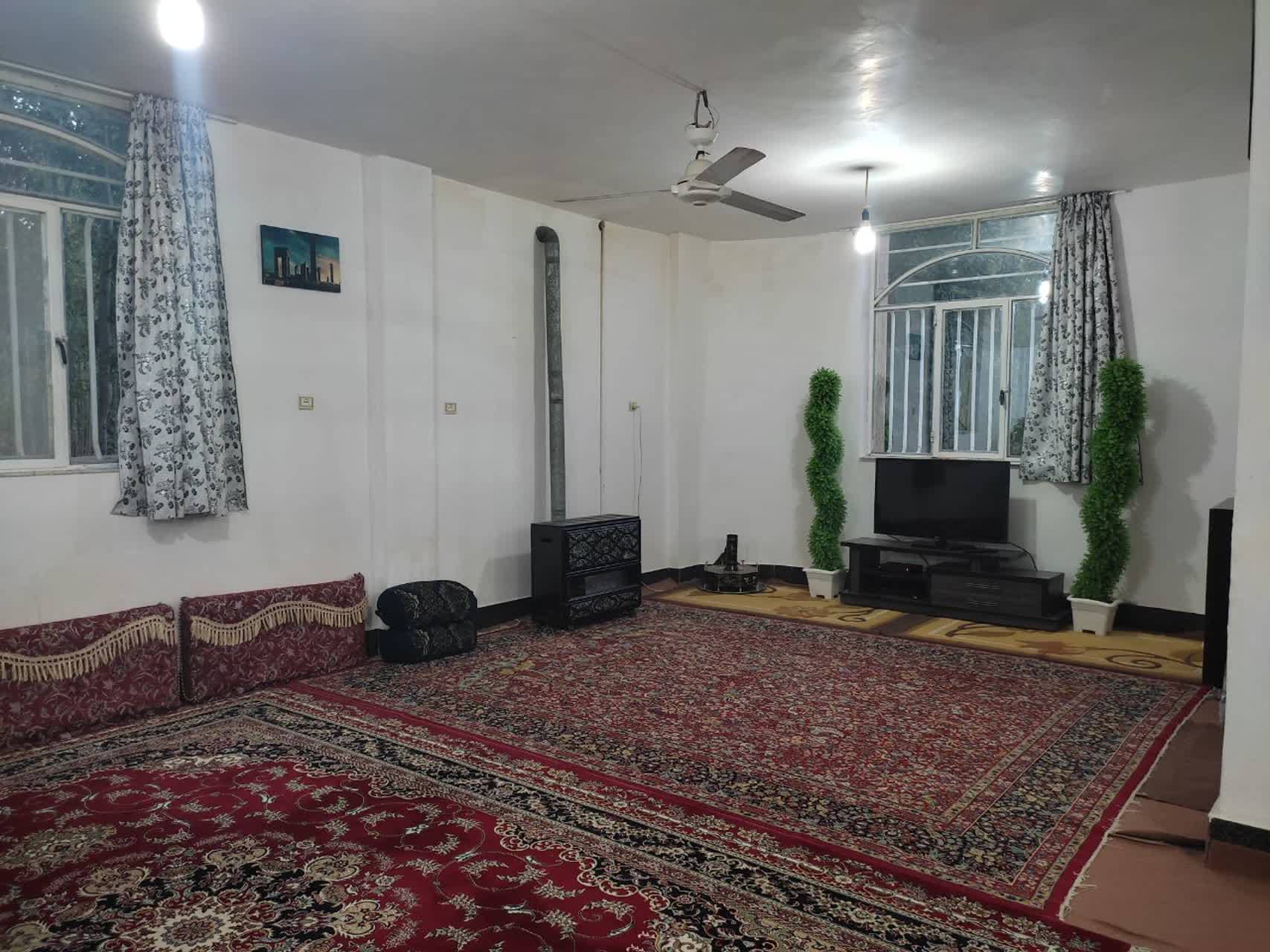 خانه باغ در روستای محمدآباد چلگرد - 1  نما ساختمان 