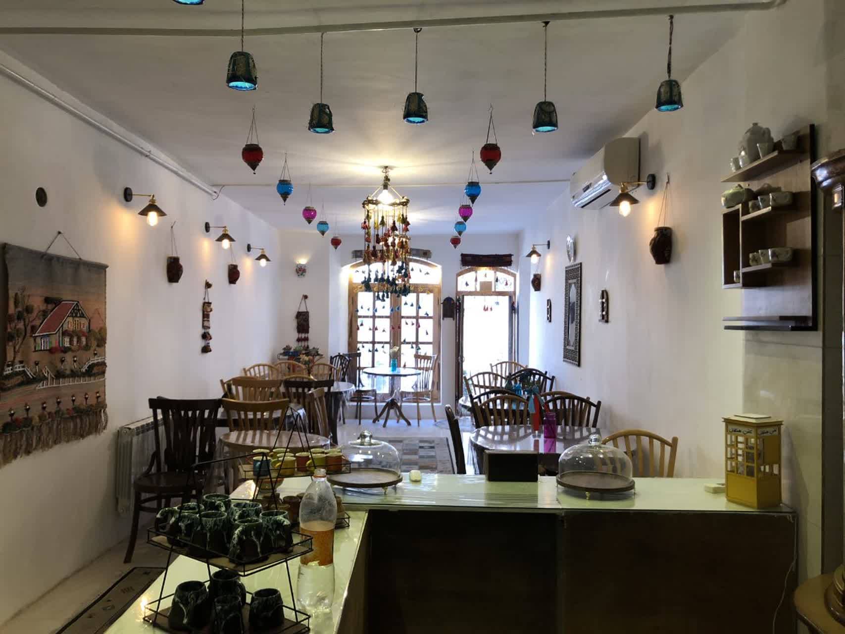 بومگردی سنتی در قزوین - گلریز  حیاط 