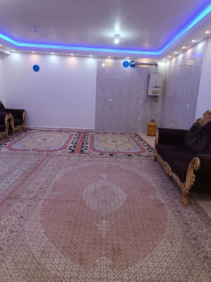 ویلا دو طبقه با استخرسر پوشیده در روستای فسقندیس اسکو استخر 