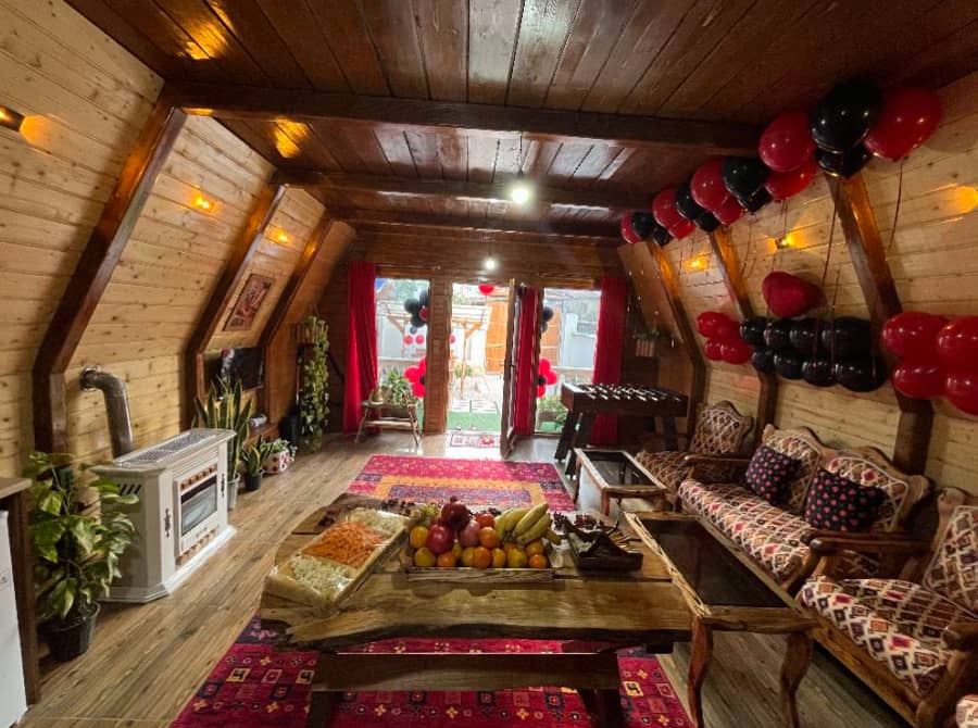کلبه سوئیسی دوبلکس در روستا بریشی رامسر نما و محوطه