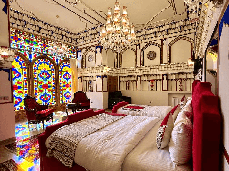 اجاره اتاق سه تخته در هشت بهشت اصفهان - شاهنشین اتاق سه تخته شاهنشین 