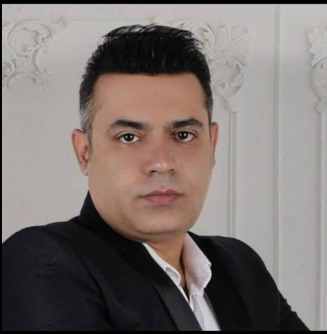 hostIntroImage-سیامک مقدم