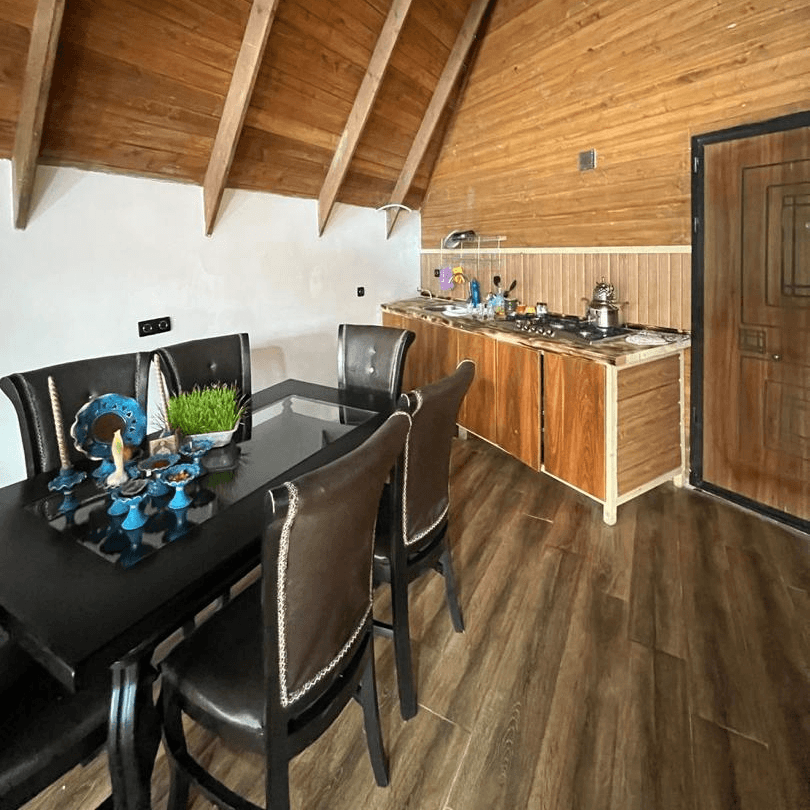 ویلا جنگلی با استخر سرپوشیده در روستای کچید زیرآب نما